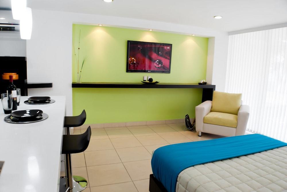 Ramada By Wyndham Acapulco Hotel & Suites Exteriér fotografie
