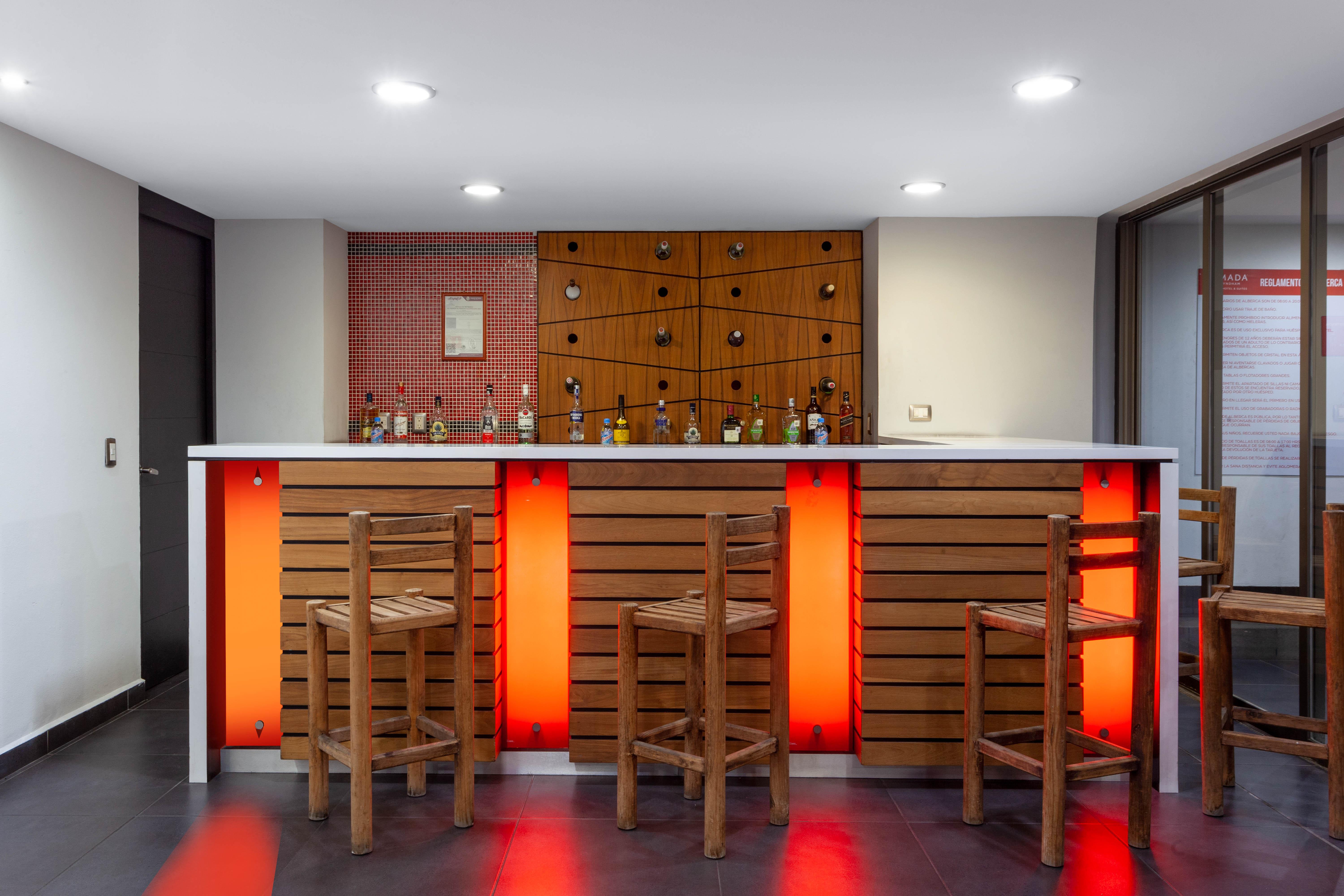 Ramada By Wyndham Acapulco Hotel & Suites Exteriér fotografie