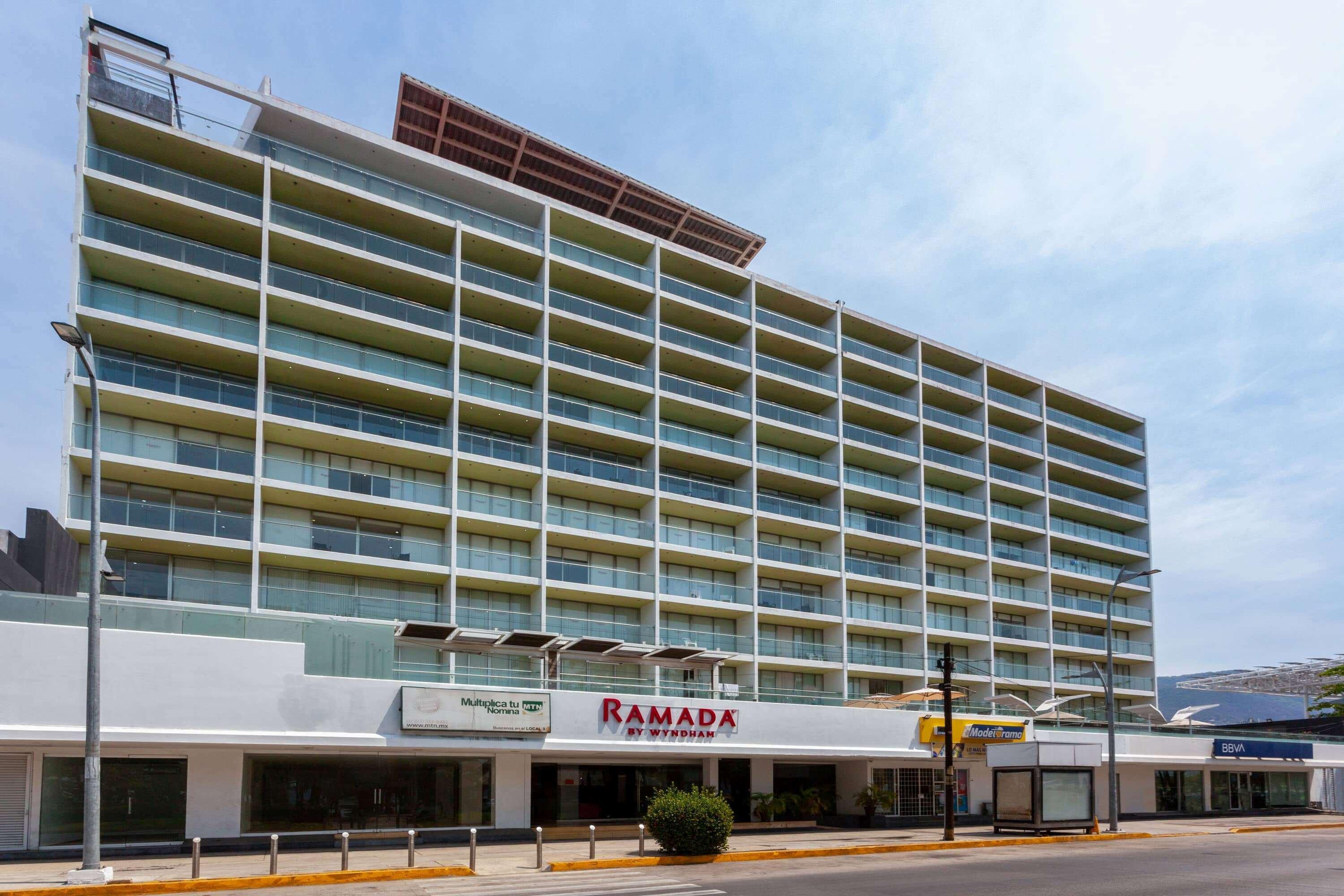 Ramada By Wyndham Acapulco Hotel & Suites Exteriér fotografie